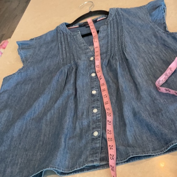 Tommy Hilfiger Top - Picture 9 of 16